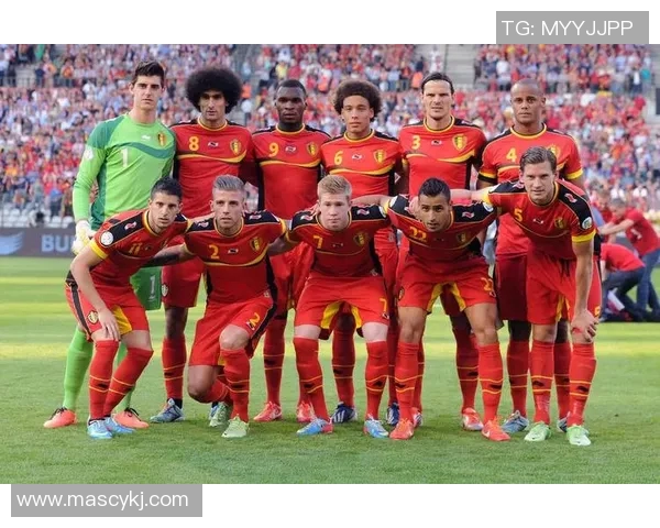 足球明星的光辉背后谁是他们的引领者与头号球星 足球明星的光辉背后谁是他们的引领者与头号球星